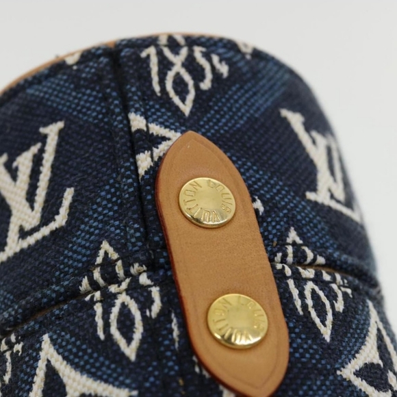 LOUIS VUITTON | Since 1854 100ML Travel Case - Picture 14 of 16